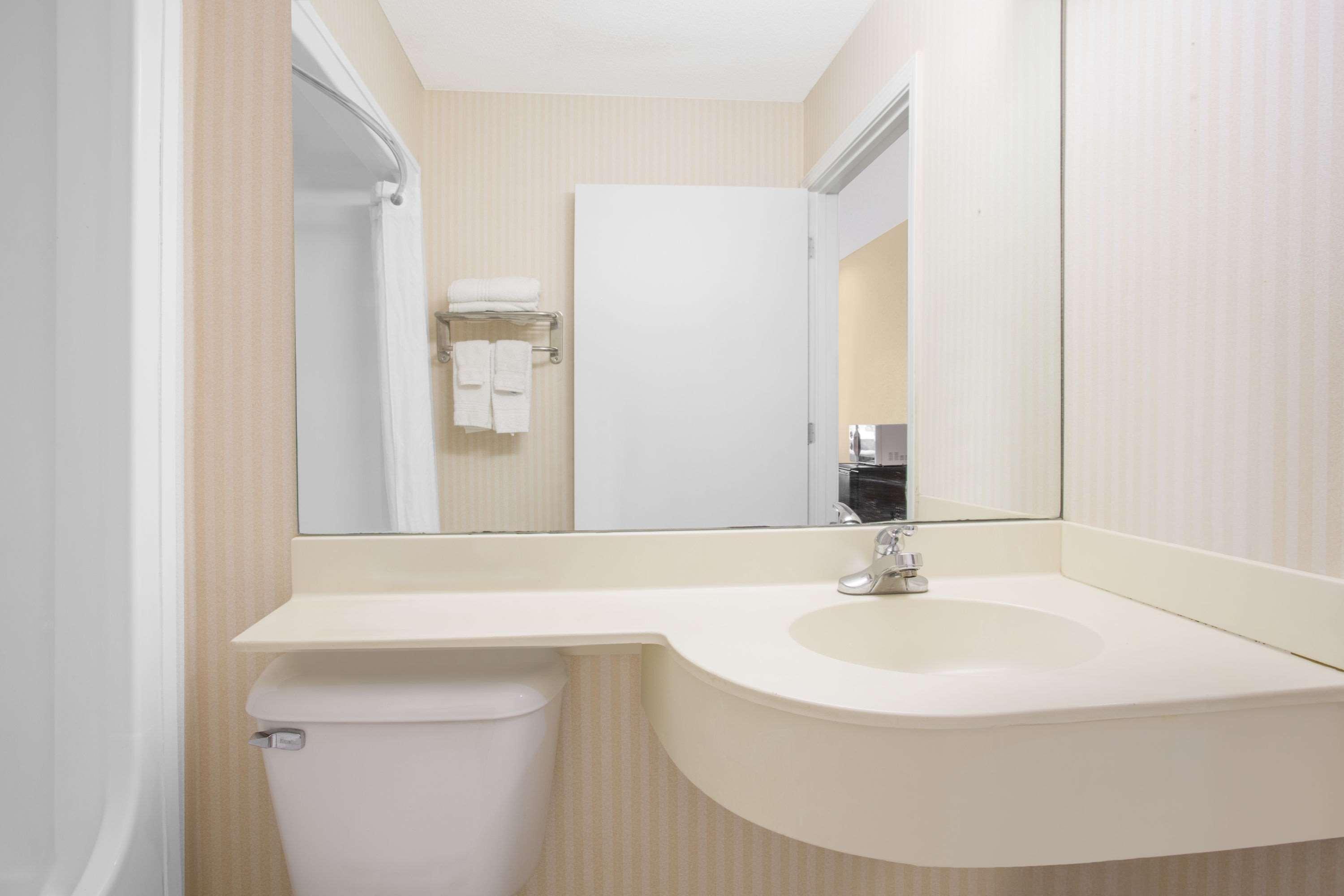 Microtel Inn & Suites By Wyndham Kannapolis/Concord Eksteriør billede